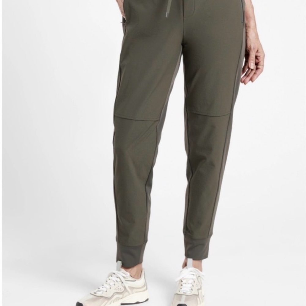 Athleta Headlands Hybrid Trek Jogger